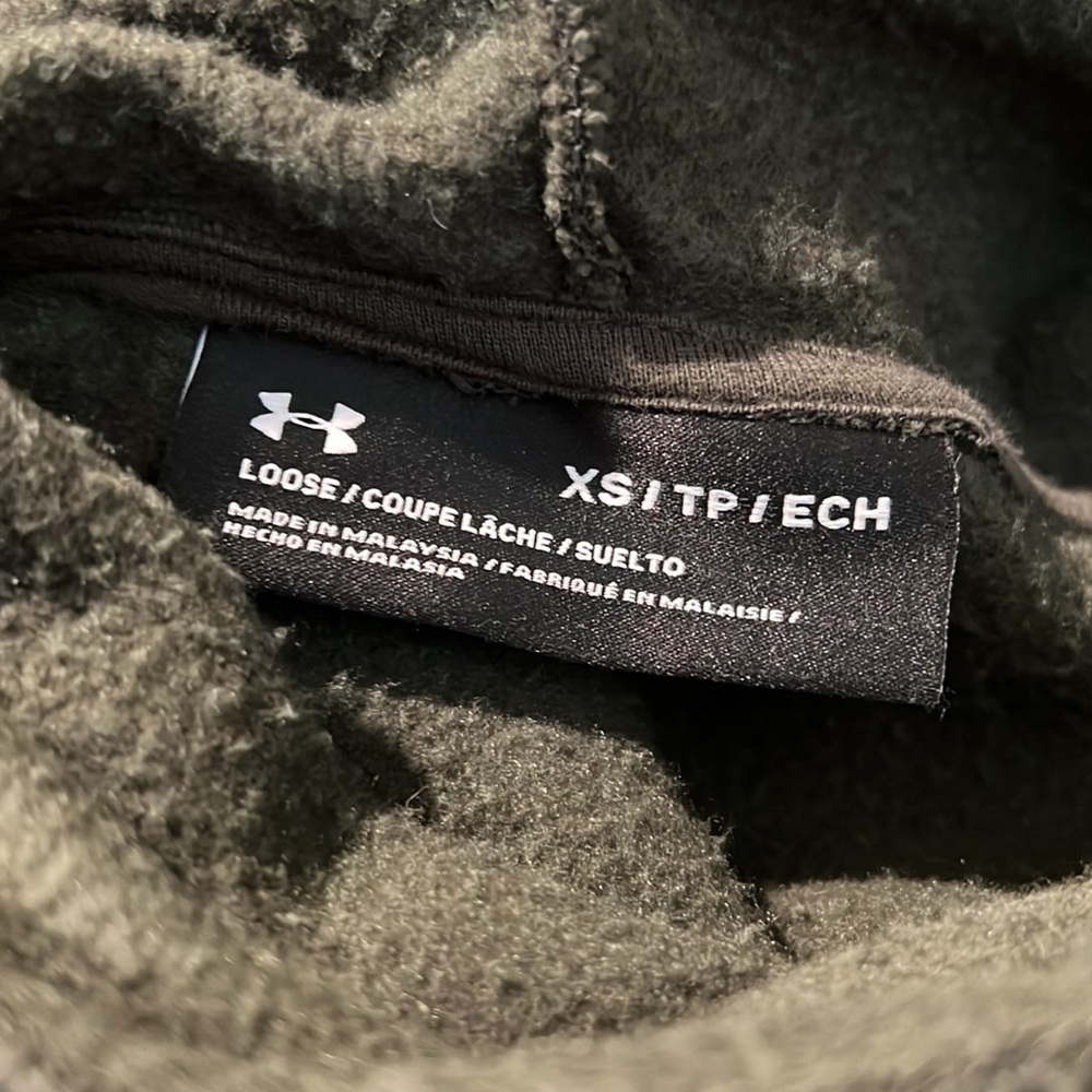 💚 EUC - Awesome Green Under Armour Hoodie! - Picture 4 of 4